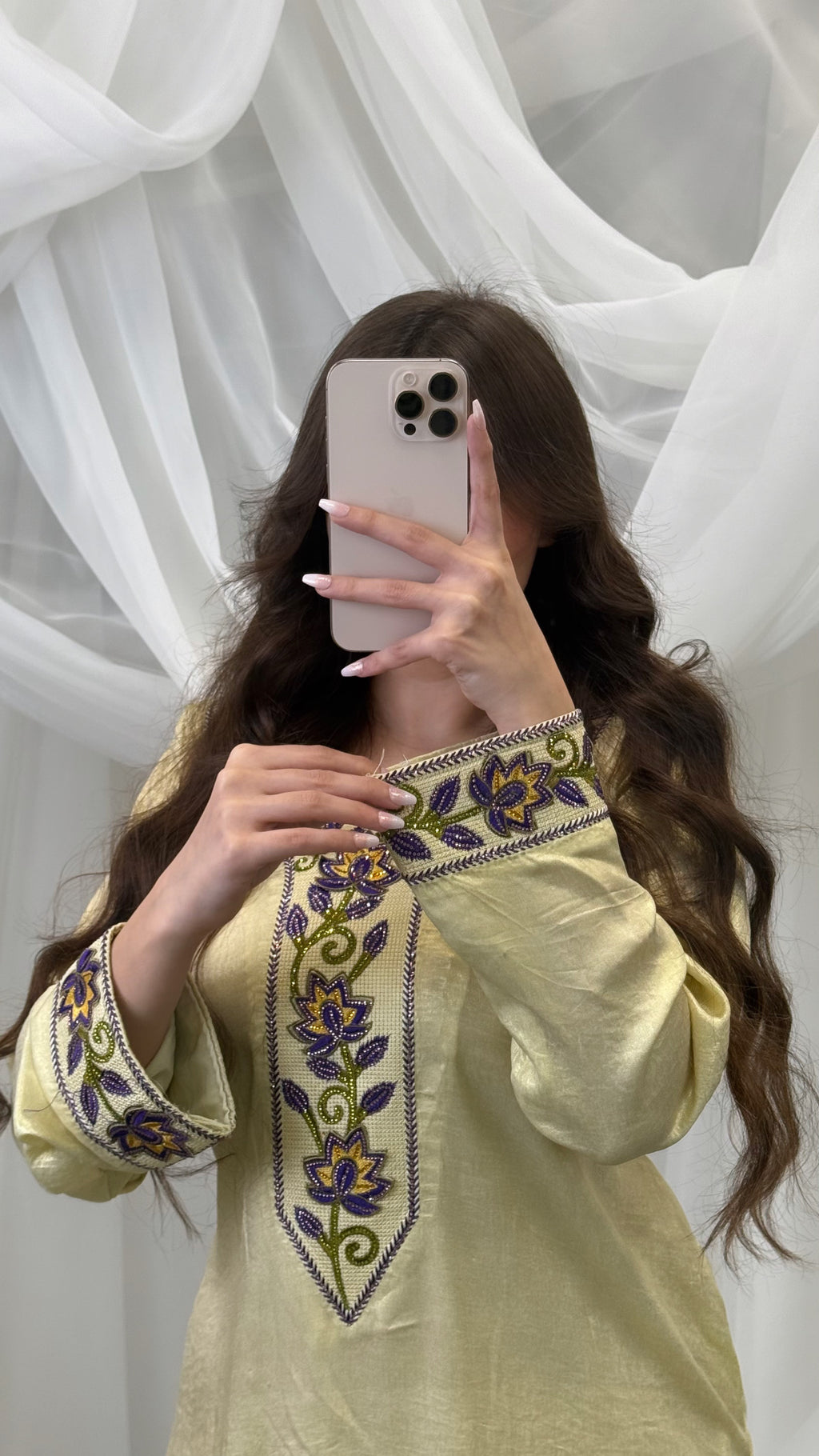 𝐒𝐈𝐋𝐊 𝟎𝟎𝟒